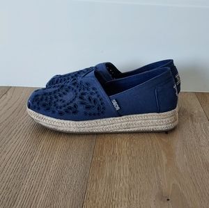 Skechers Bobs Memory Foam Espadrille Wedge Shoes Women’s Size 8 Blue Comfort NEW